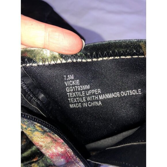 Anthropologie Boots Size 7.5 Velvet Floral Green Ankle Block Heel Steampunk - Picture 4 of 9